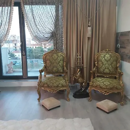 Boutique Oriental Apartment Mamaia